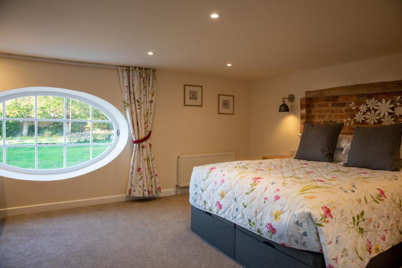 Vila Rollestone Coach House Shrewton Exteriér fotografie